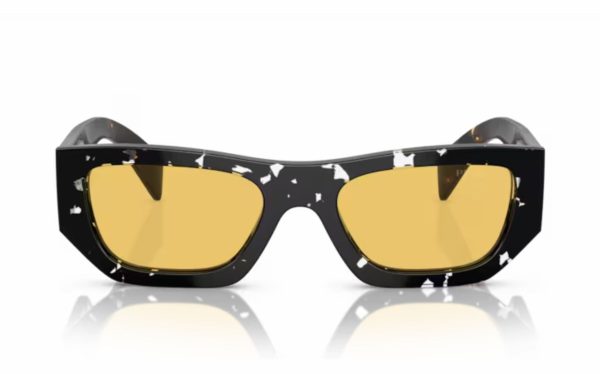 نظارة شمسية برادا PR A01S 15O-10C حجم العدسة 53 شكل الاطار مربع لون العدسة أصفر للجنسين