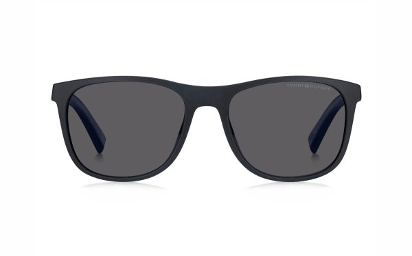 نظارة شمسية تومي هيلفيغر THF 2042/S FLL/IR حجم العدسة 54 شكل الاطار مستطيل لون العدسة رمادي رجالي